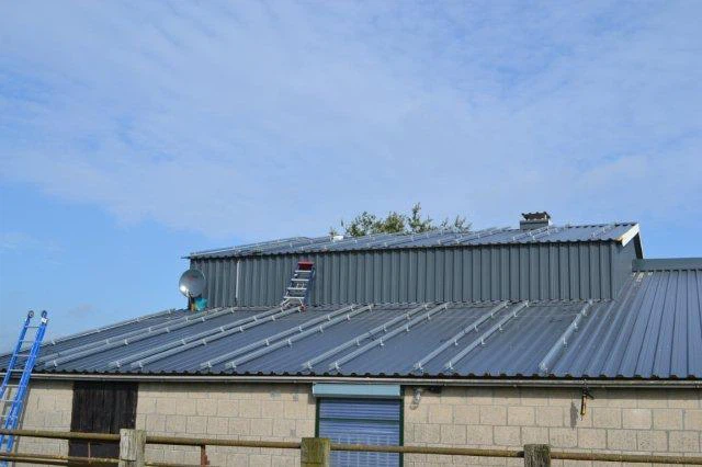 Aluminijumski profil Solarni krovni pokrivač instaliran